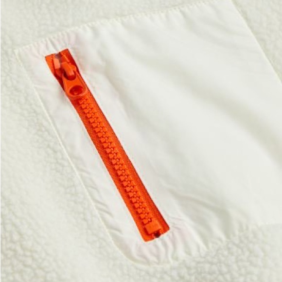 H&M - Picture 6 of 11